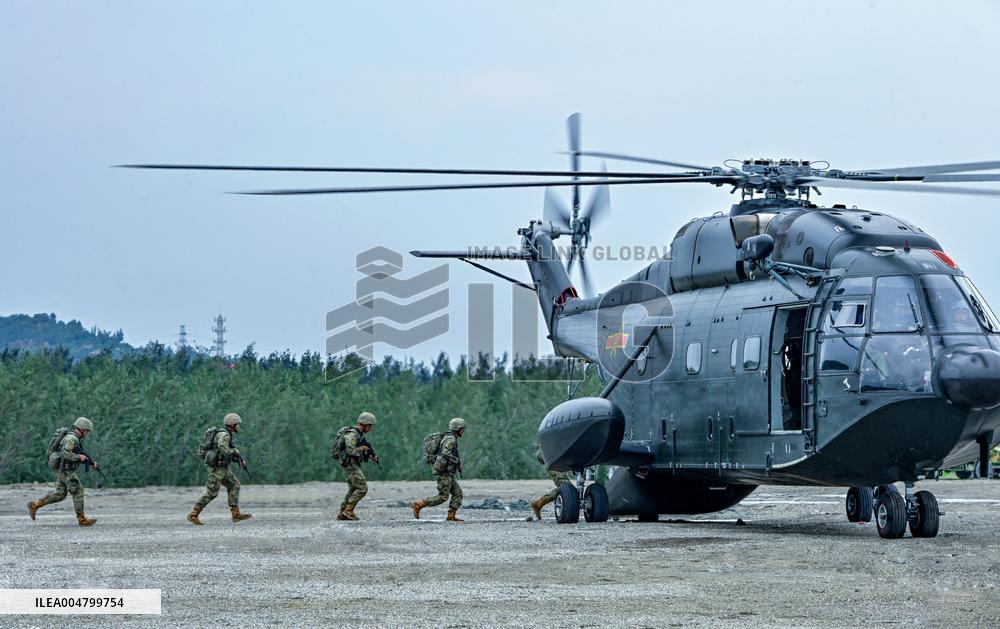 Air-Ground Collaborative training