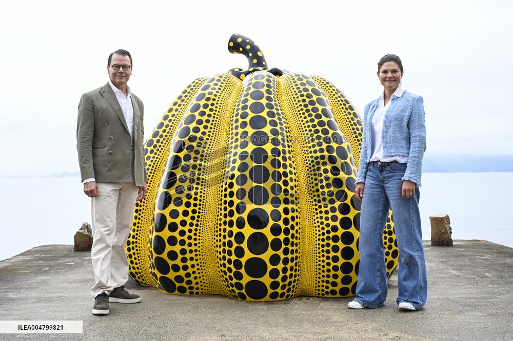 THE CROWN PRINCESS COUPLE ON NAOSHIMA ISLAND