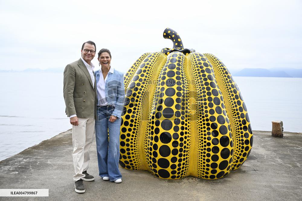 THE CROWN PRINCESS COUPLE ON NAOSHIMA ISLAND