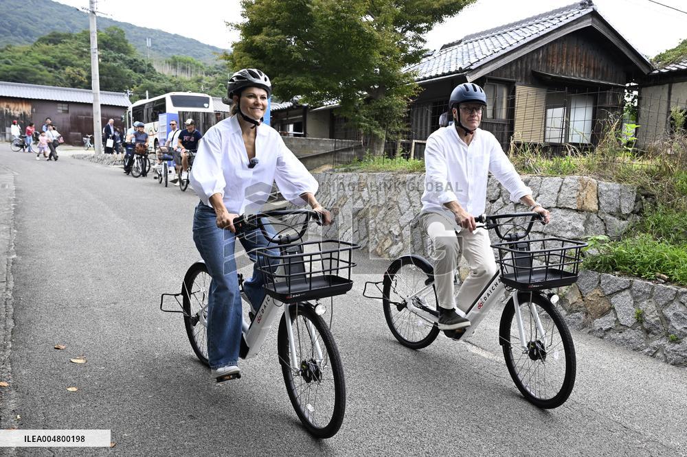 THE CROWN PRINCESS COUPLE AT TESHIMA