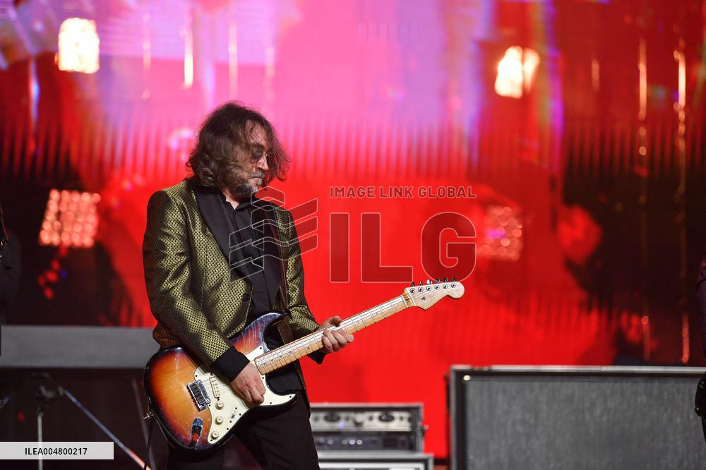 Matmatah Performs At The Accor Arena - Paris