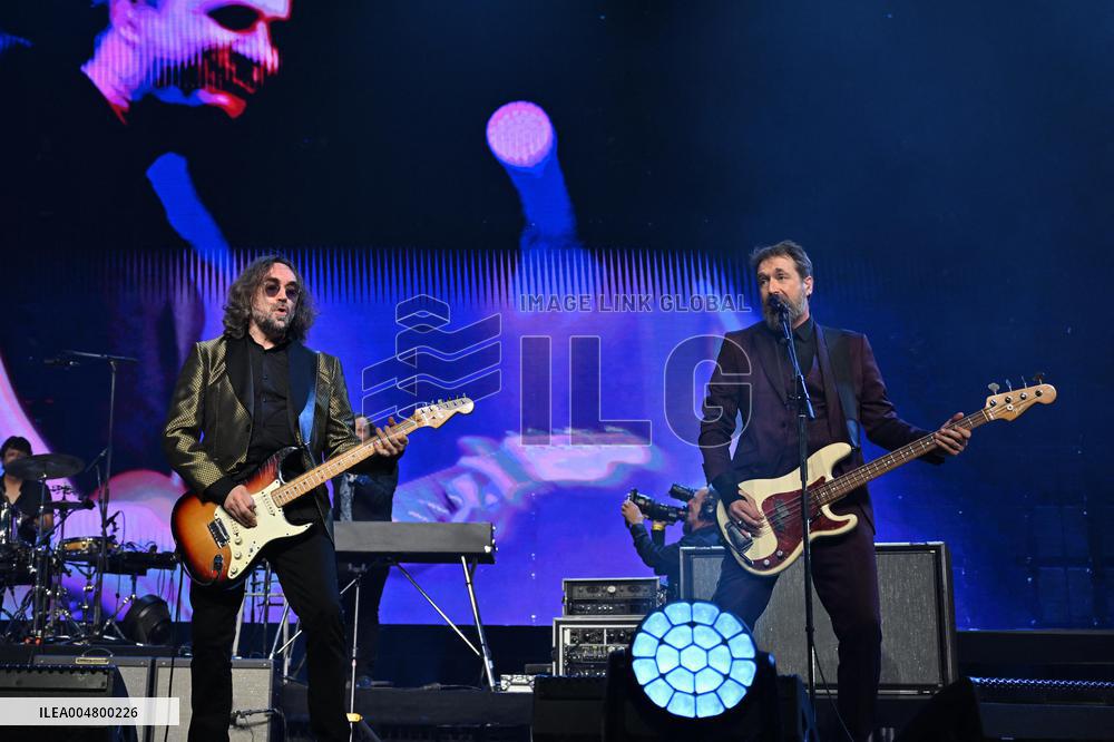 Matmatah Performs At The Accor Arena - Paris