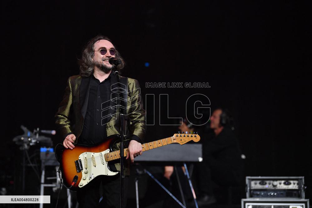 Matmatah Performs At The Accor Arena - Paris