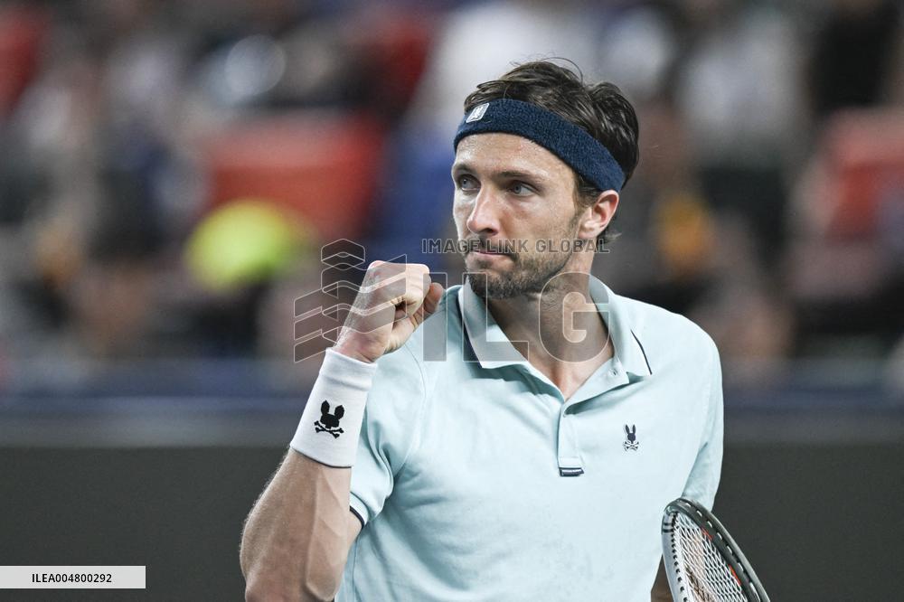 ATP Masters - Semifinal - Arthur Rinderknech defeats Daniil Medvedev - Shanghai