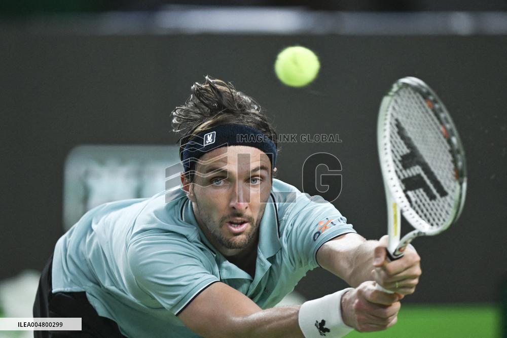 ATP Masters - Semifinal - Arthur Rinderknech defeats Daniil Medvedev - Shanghai