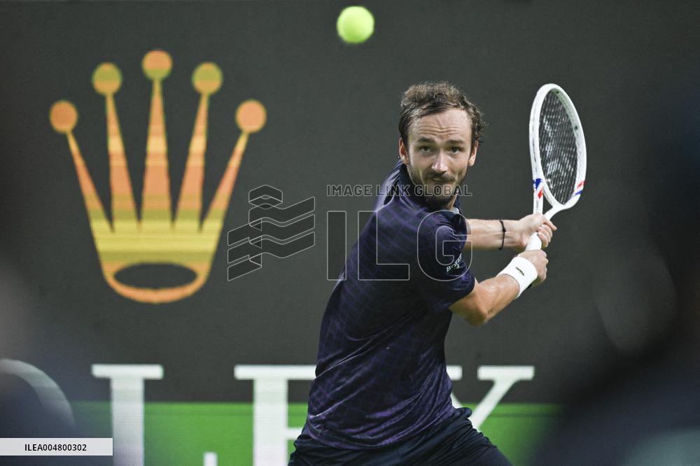 ATP Masters - Semifinal - Arthur Rinderknech defeats Daniil Medvedev - Shanghai