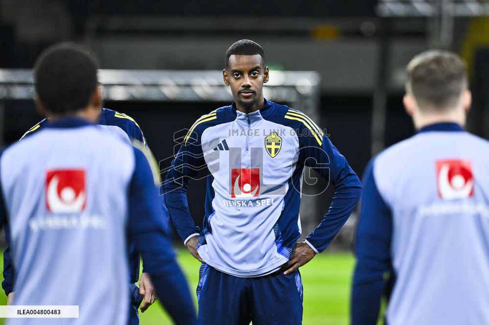 SWEDISH NATIONAL FOOTBALL TEAM TRAINING