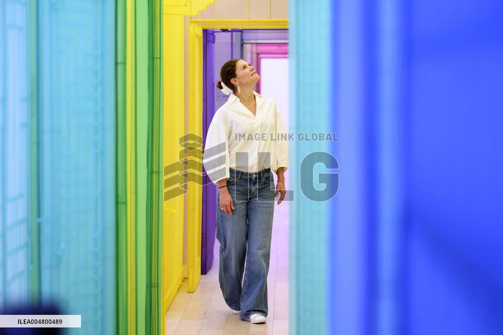 THE CROWN PRINCESS COUPLE ON NAOSHIMA ISLAND