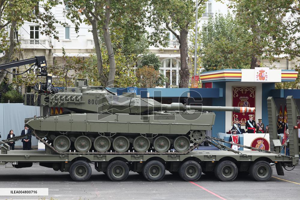 Spanish Royals At The Military Parade on National Day - Madrid