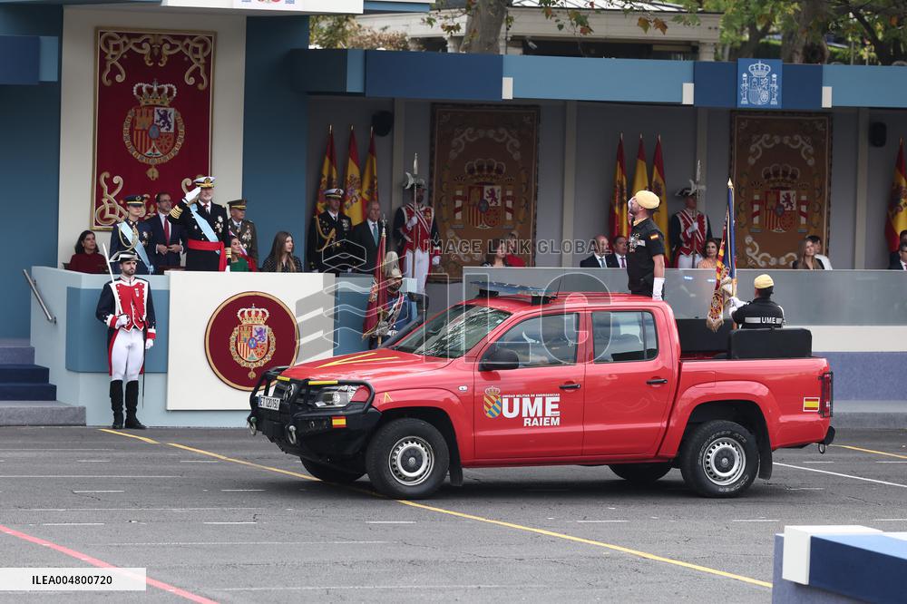 Spanish Royals At The Military Parade on National Day - Madrid