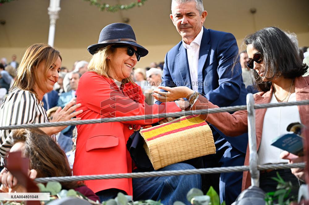 Infanta Elena Attending Las Ventas Bullring On National Day - Madrid