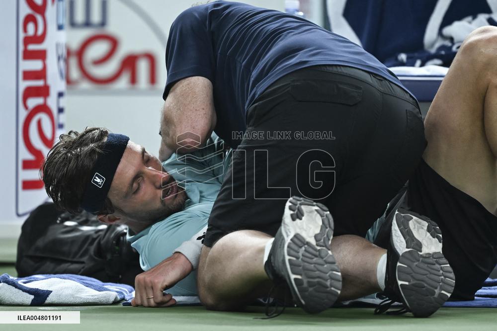 ATP Masters Final - Vacherot Defeats His Cousin Rinderknech And Wins the Trophy - Shangha