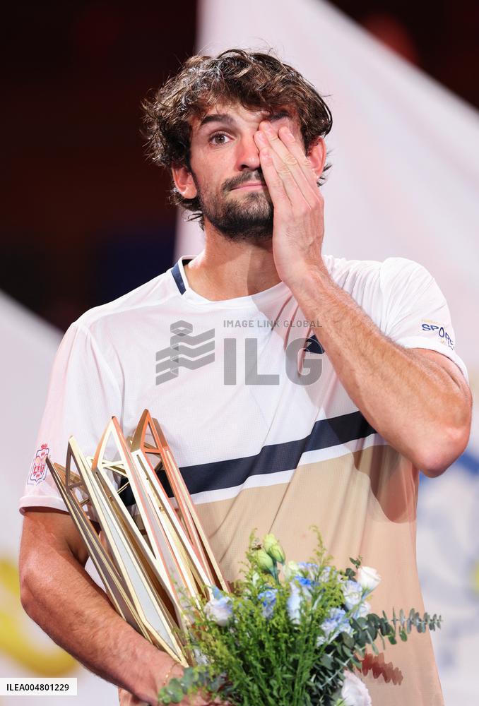 ATP Masters Final - Vacherot Defeats His Cousin Rinderknech And Wins the Trophy - Shangha