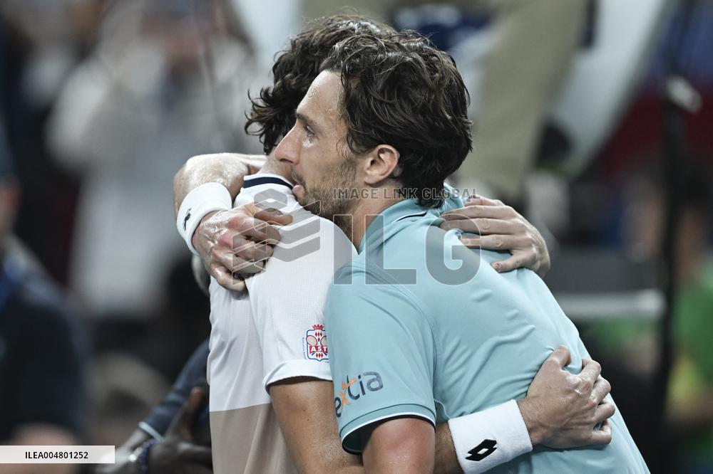 ATP Masters Final - Vacherot Defeats His Cousin Rinderknech And Wins the Trophy - Shangha