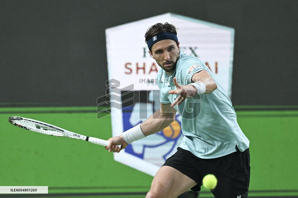 ATP Masters Final - Vacherot Defeats His Cousin Rinderknech And Wins the Trophy - Shangha