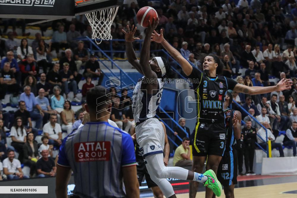 BASKET - Serie A - Vanoli Basket Cremona vs Banco di Sardegna Sassari