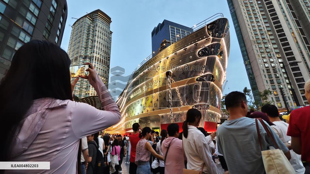 LV Wheel-shaped Building in Shanghai
