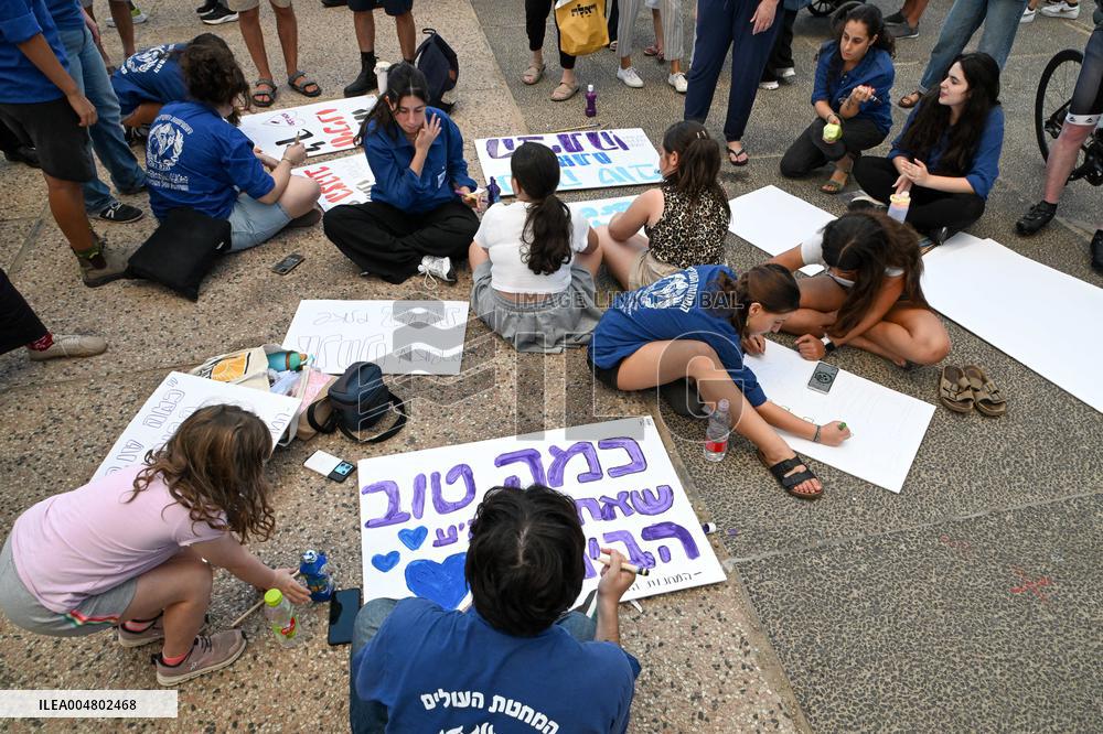 Hostage Square - Tel Aviv