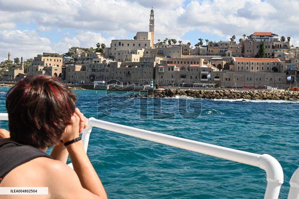 Charles Clore Beach in Tel Avi