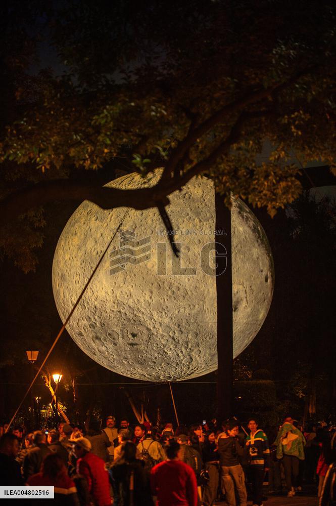 A Replica Of The Moon By British Artist Luke Jerram - Queretaro