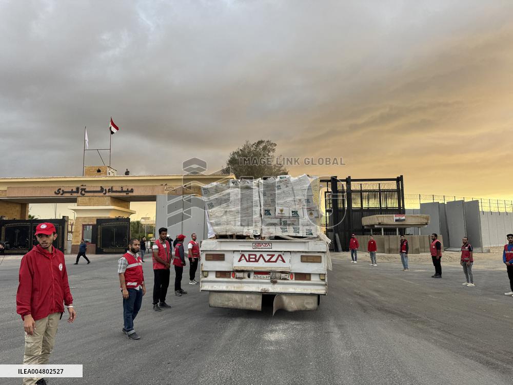 Humanitarian Aid Trucks Enter Gaza - Sharm El-Sheikh