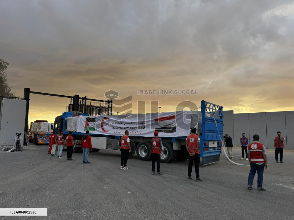 Humanitarian Aid Trucks Enter Gaza - Sharm El-Sheikh