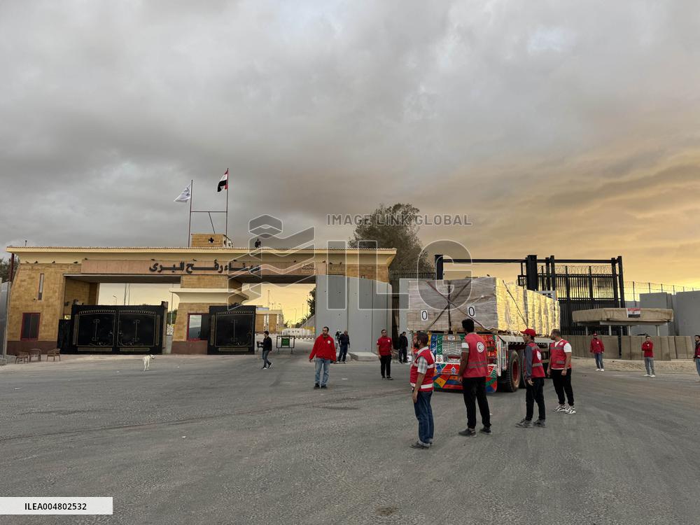 Humanitarian Aid Trucks Enter Gaza - Sharm El-Sheikh