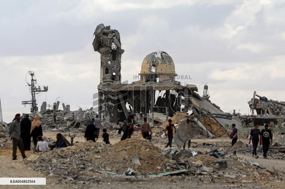 Ceasefire Aftermath in Khan Younis - Gaza