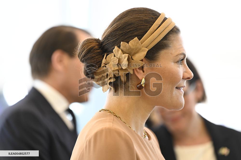 CROWN PRINCESS IN HIROSHIMA