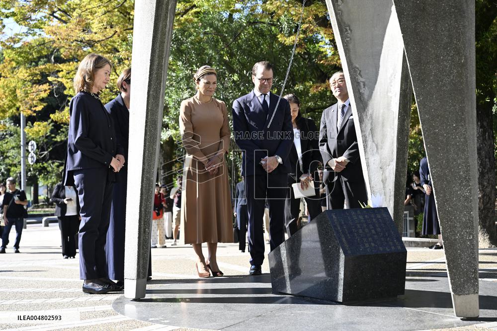 CROWN PRINCESS IN HIROSHIMA