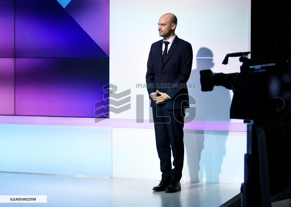 Jean-Noel Barrot at Dimanche en Politique - Paris