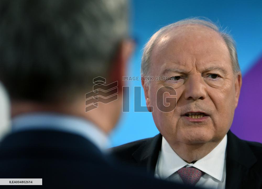 Herve Marseille On Dimanche En Politique - Paris