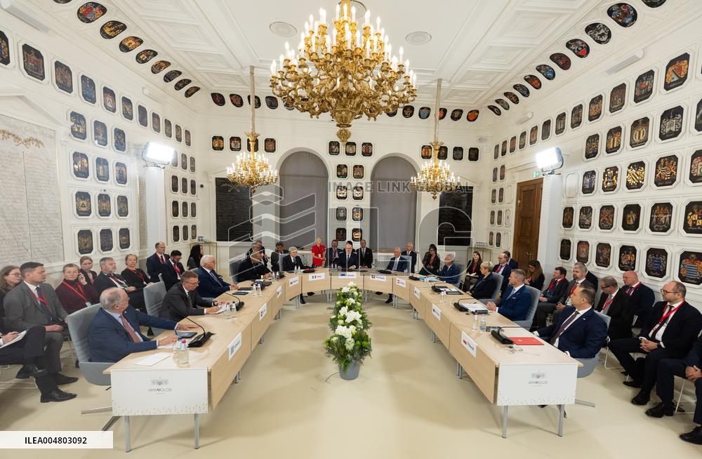 Arraiolos Group meeting