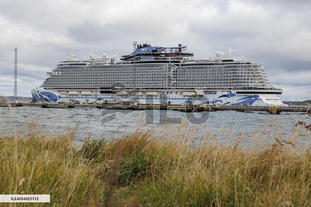 Cruise ship in Tallinn