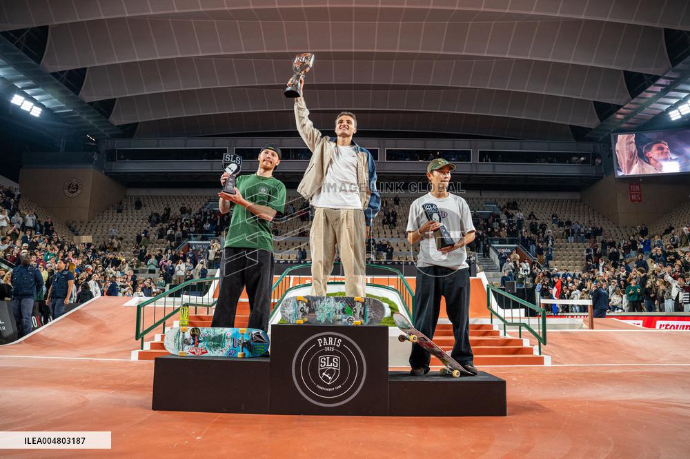 Vincent Milou Wins the Street League Skateboarding Competition - Paris