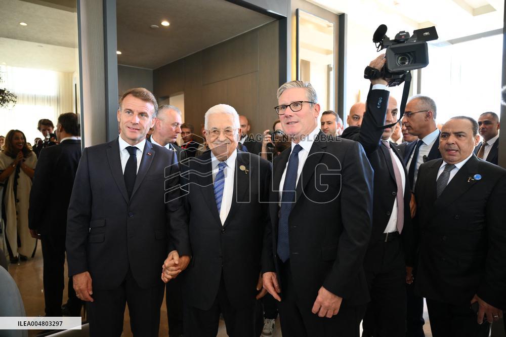 French President Meets Palestinian Authority President - Sharm El Sheikh