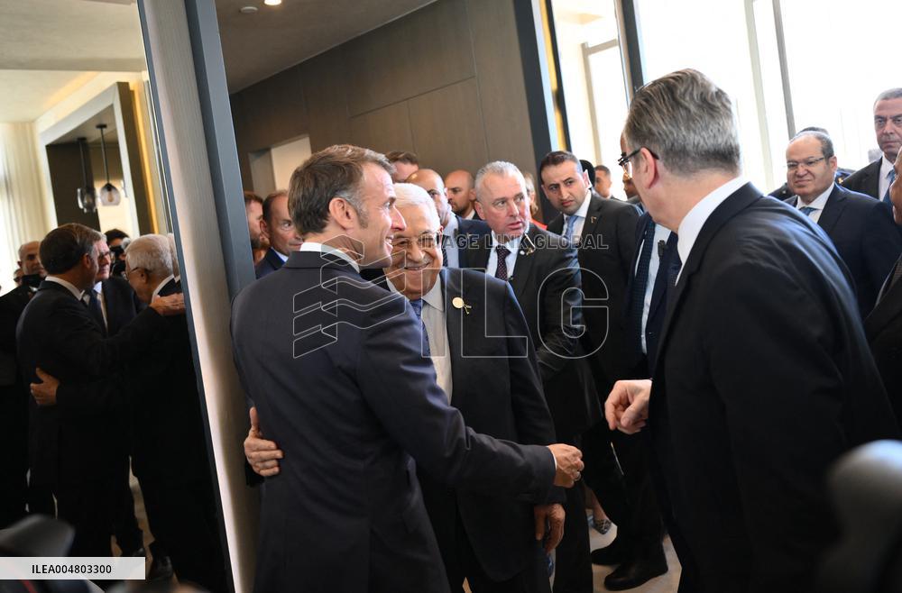 French President Meets Palestinian Authority President - Sharm El Sheikh