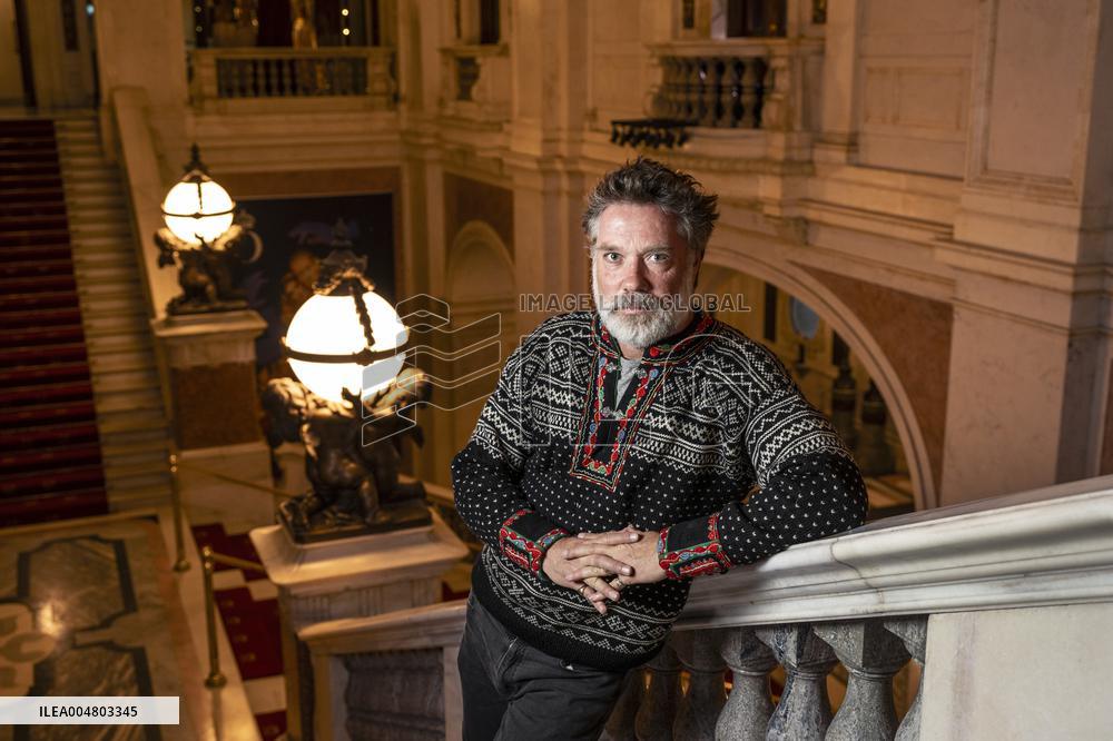 RUFUS WAINWRIGHT AT THE OPERA