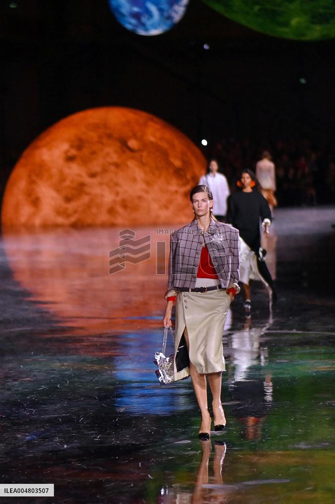 PFW - Kendra Spears Models For Chanel