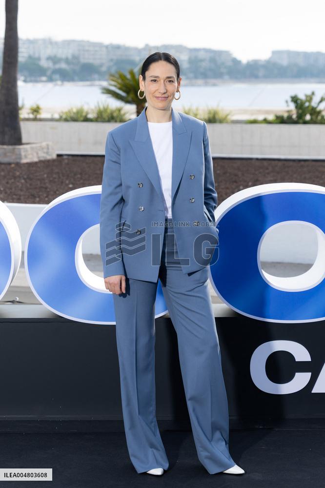 Mipcom 2025 - The Miniature Wife Photocall - Cannes
