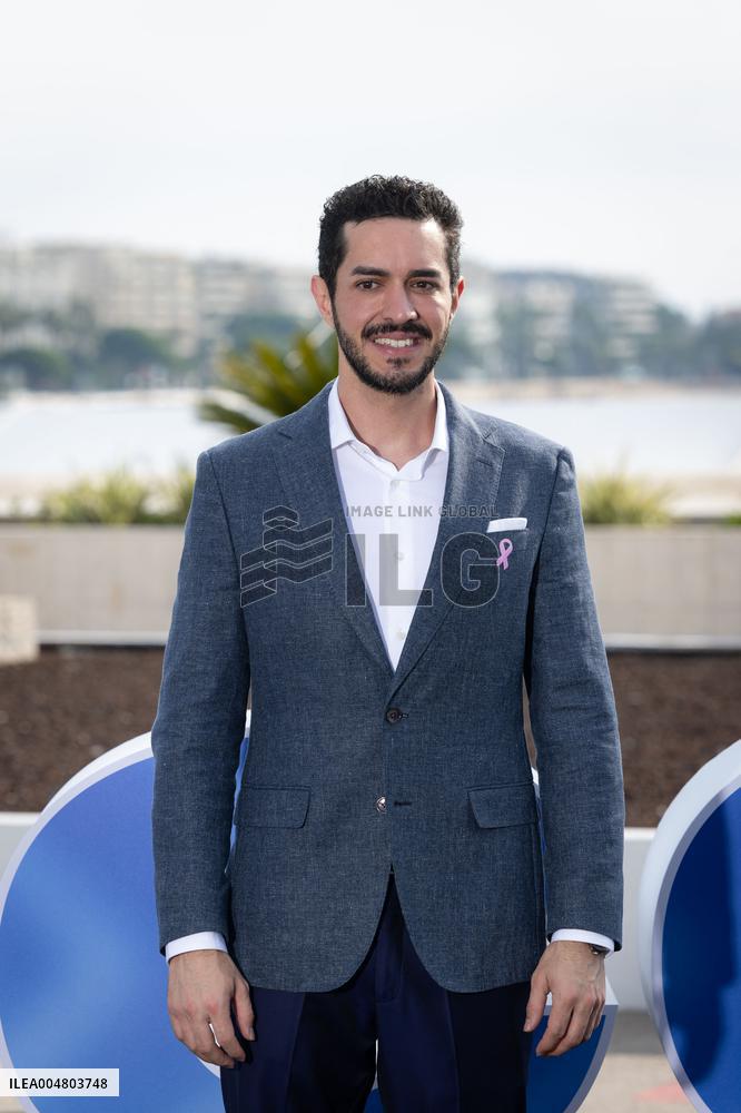 Mipcom 2025 - Live Elevator Pitch Photocall - Cannes