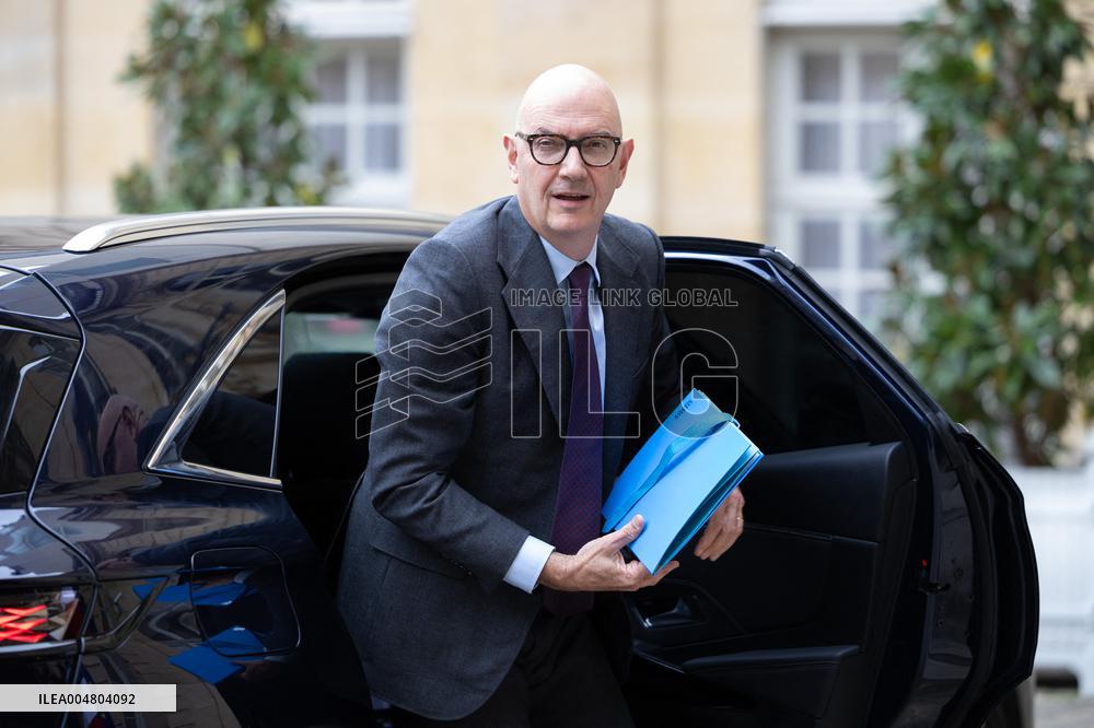 Meeting of newly-appointed ministers at Matignon - Paris