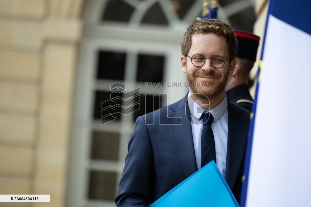 Meeting of newly-appointed ministers at Matignon - Paris
