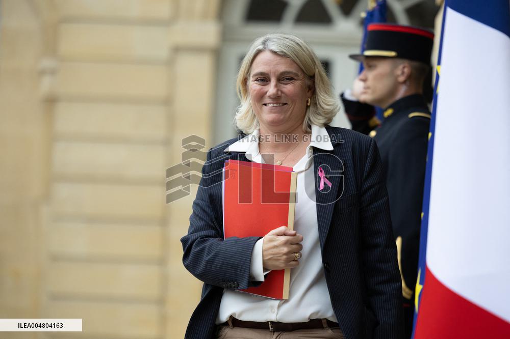 Meeting of newly-appointed ministers at Matignon - Paris
