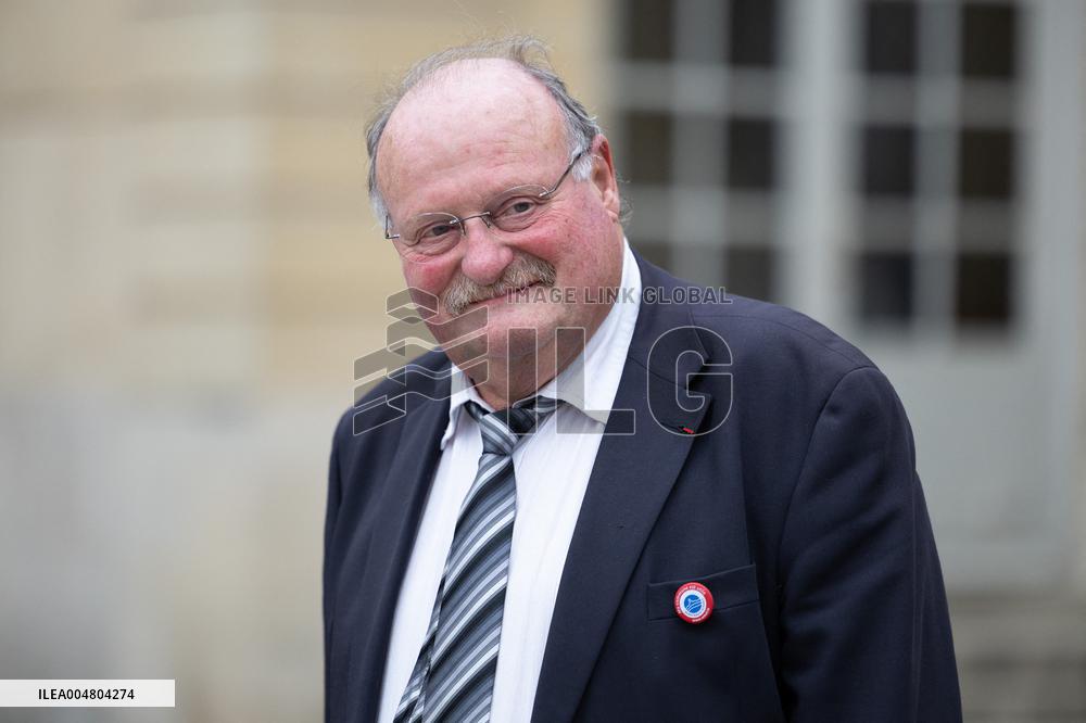 Meeting of newly-appointed ministers at Matignon - Paris