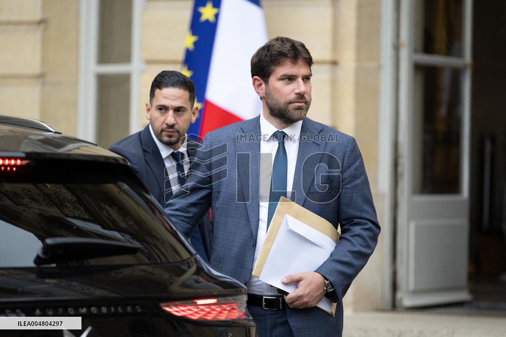 Meeting of newly-appointed ministers at Matignon - Paris