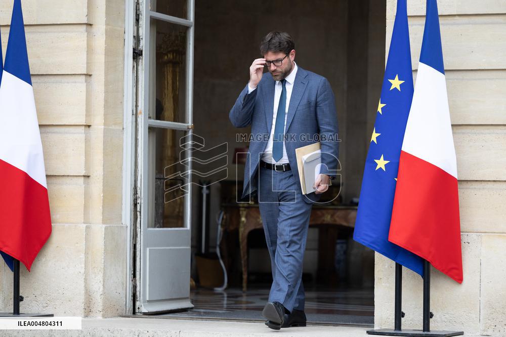 Meeting of newly-appointed ministers at Matignon - Paris