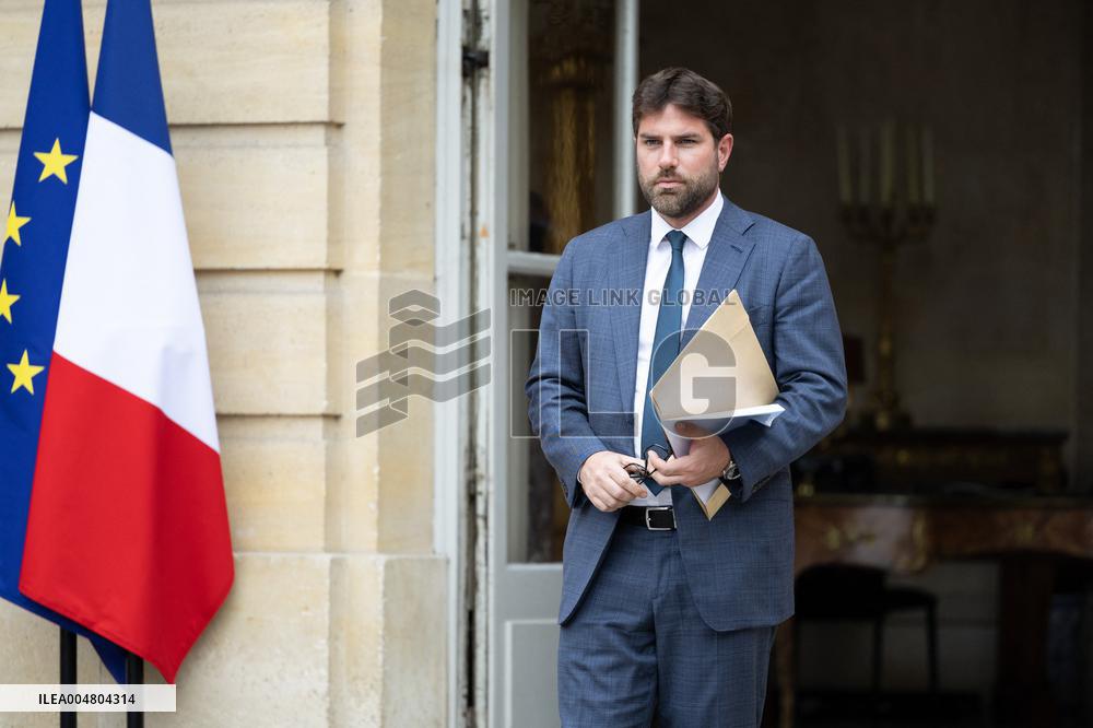 Meeting of newly-appointed ministers at Matignon - Paris