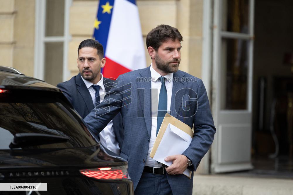 Meeting of newly-appointed ministers at Matignon - Paris