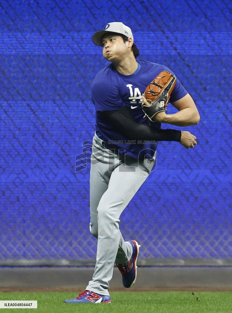 Baseball: Championship Series between Dodgers and Brewers